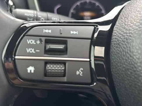 Used 2025 Honda Pilot Touring image 30