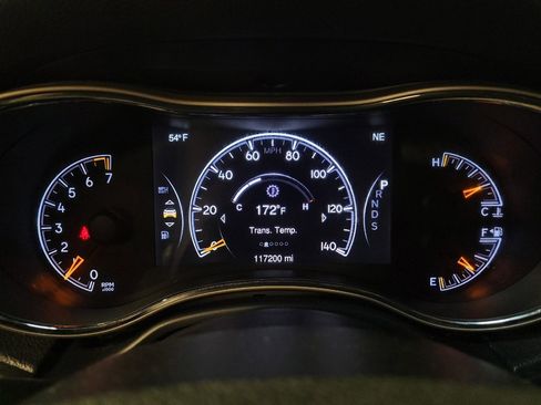 Used 2014 Jeep Grand Cherokee Laredo w/ 18" Wheel & 8.4" Radio Group image 23