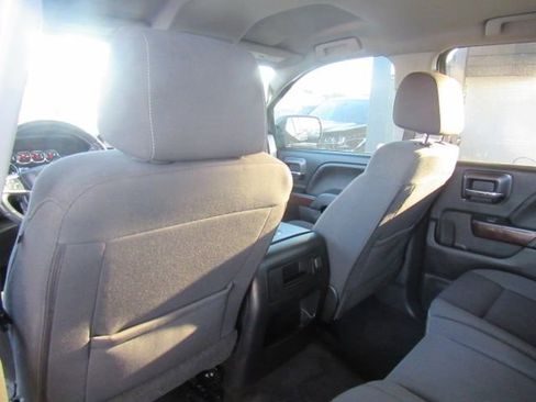 Used 2018 GMC Sierra 1500 SLE image 24