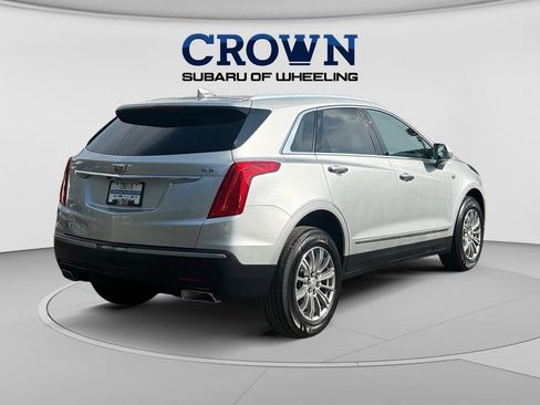 Used 2017 Cadillac XT5 Luxury AWD/4WD image 3