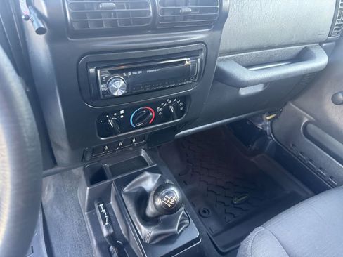 Used 2006 Jeep Wrangler Unlimited image 11