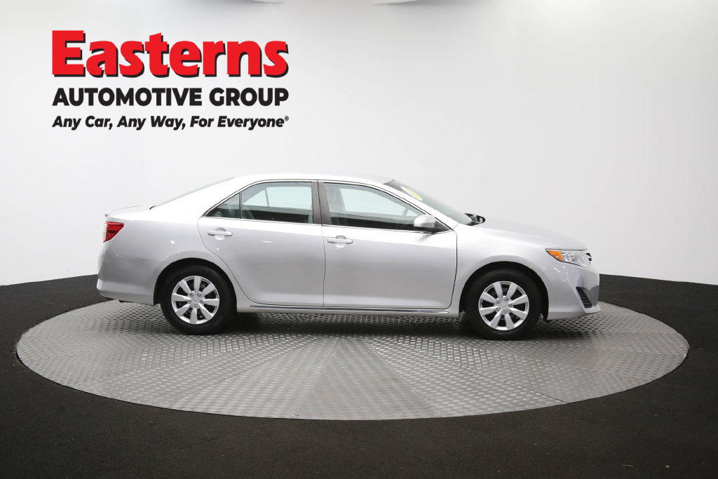 Used 2014 Toyota Camry LE FWD image 46