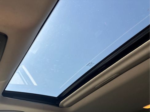 Used 2020 Nissan Altima 2.5 SR w/ Premium Package image 13