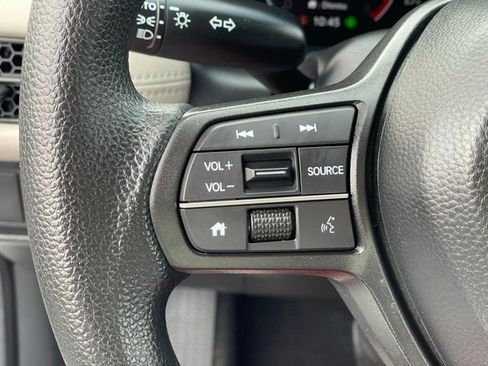 Used 2024 Honda HR-V LX image 15