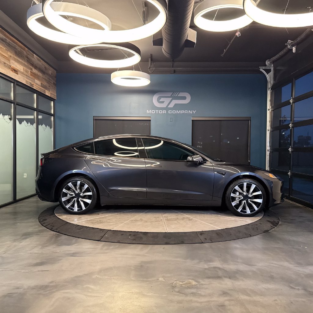 Used 2025 Tesla Model 3 Long Range AWD/4WD image 2