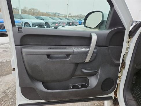 Used 2011 Chevrolet Silverado 1500 LT w/ All-Star Edition image 18