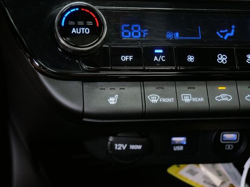 Used 2022 Hyundai Elantra N FWD image 27