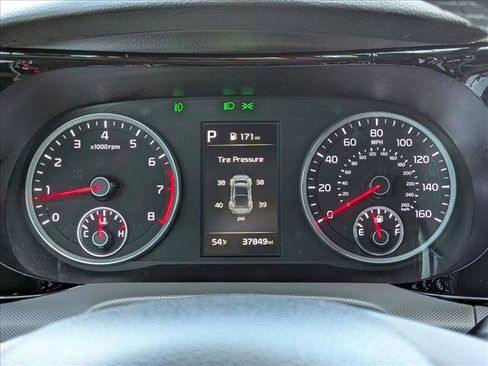 Used 2023 Kia K5 GT-Line image 11