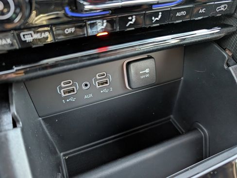 New 2025 Jeep Grand Cherokee L Limited image 32