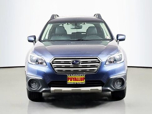 Used 2017 Subaru Outback 2.5i Limited AWD/4WD image 2