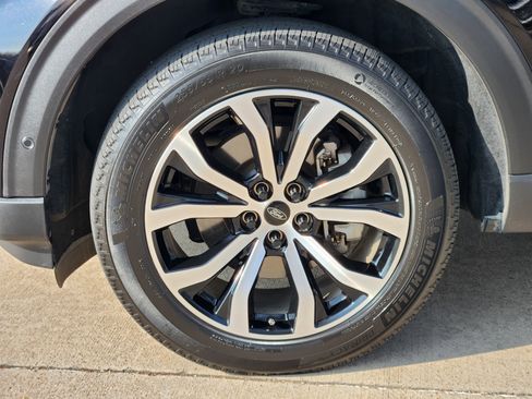 Used 2021 Ford Explorer ST w/ Equipment Group 401A image 9