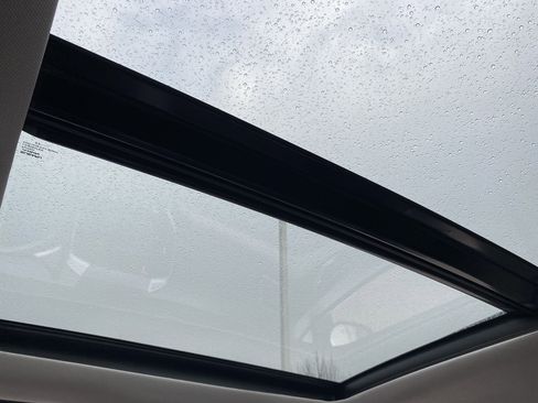 Used 2022 Subaru Ascent Touring image 38