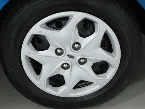 Used 2013 Ford Fiesta SE image 10