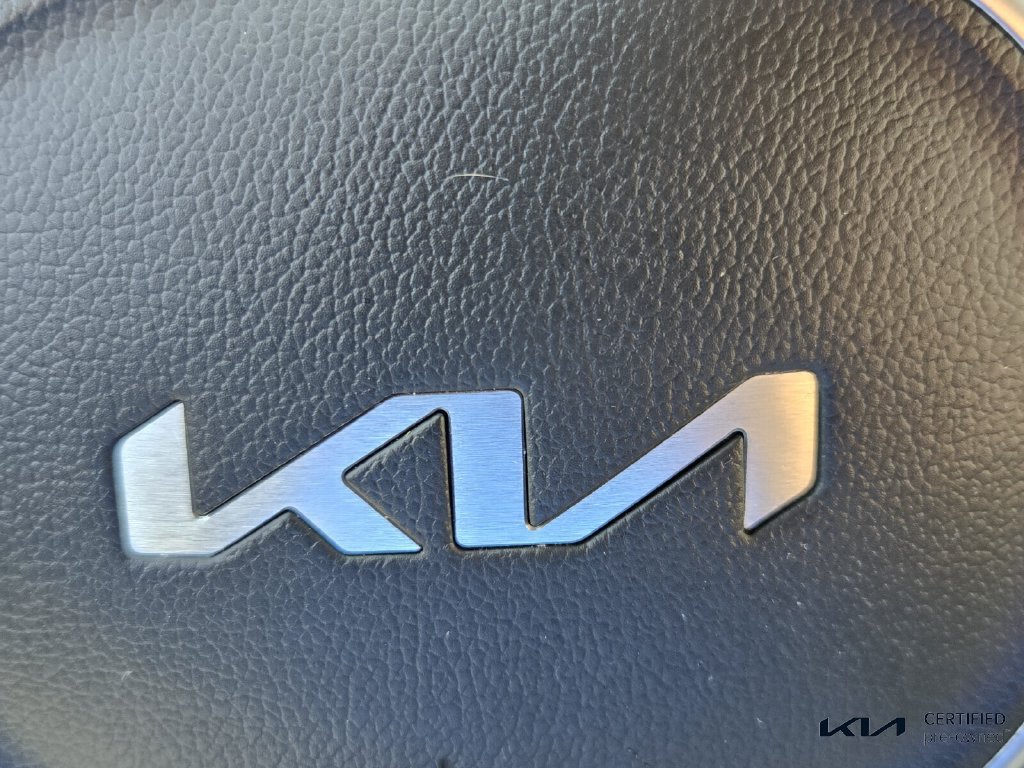 Certified 2023 Kia Sorento S FWD image 28