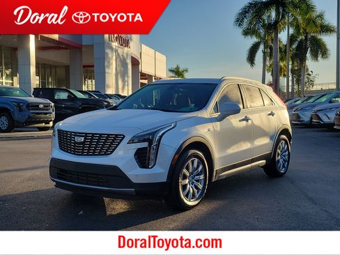 Used 2019 Cadillac XT4 Premium Luxury image 1