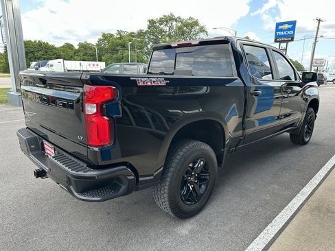 Used 2021 Chevrolet Silverado 1500 LT Trail Boss w/ Convenience Package II image 3