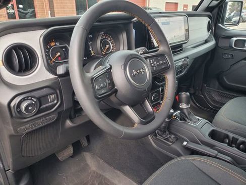 Used 2024 Jeep Wrangler Unlimited Sport AWD/4WD image 15