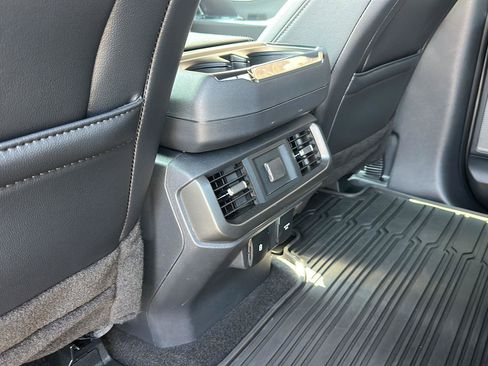 Used 2024 Ford F150 Lariat w/ FX4 Off-Road Package AWD/4WD image 26