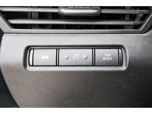 Used 2020 Nissan Altima 2.5 SR FWD image 17