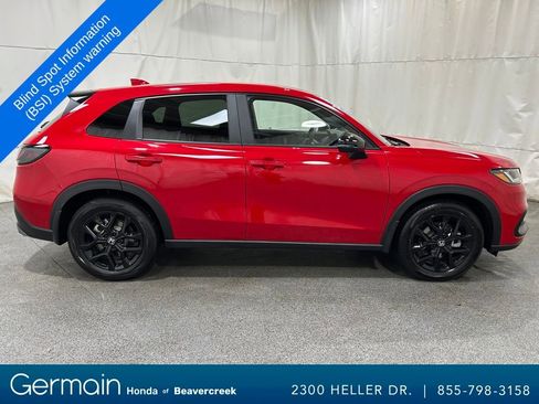 Certified 2025 Honda HR-V Sport image 11