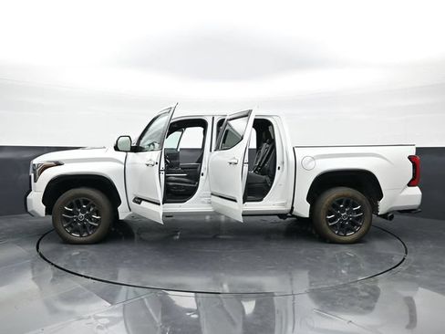 Used 2024 Toyota Tundra Platinum AWD/4WD image 46