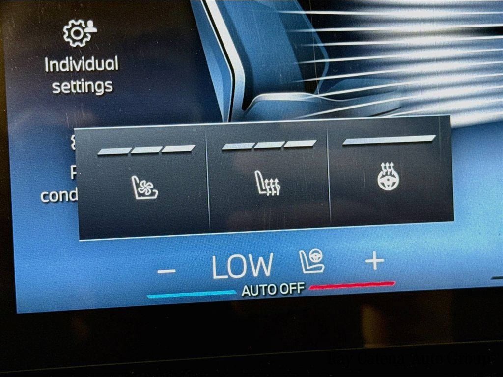 Used 2026 BMW X7 xDrive40i w/ Executive Package AWD/4WD image 21