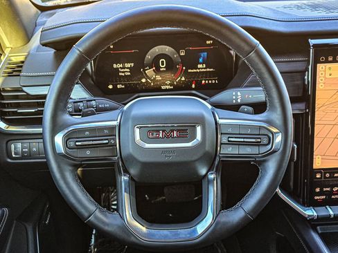 Used 2025 GMC Acadia Elevation FWD image 27