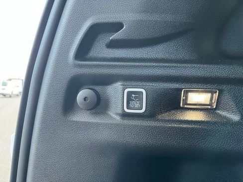 Used 2022 Jeep Grand Cherokee L Laredo AWD/4WD image 12