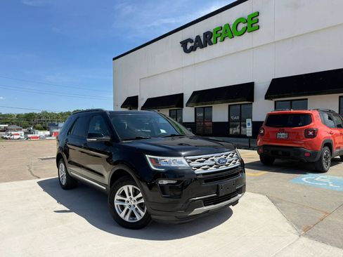 Used 2018 Ford Explorer XLT w/ Equipment Group 202A AWD/4WD image 1
