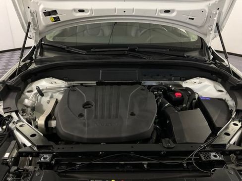 Certified 2024 Volvo XC60 B5 Plus w/ Climate Package AWD/4WD image 40