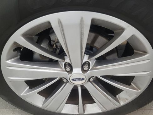 Used 2018 Ford Explorer Limited w/ Equipment Group 301A AWD/4WD image 31