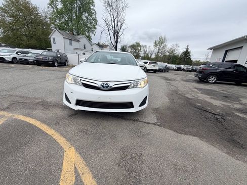 Used 2012 Toyota Camry LE FWD image 62