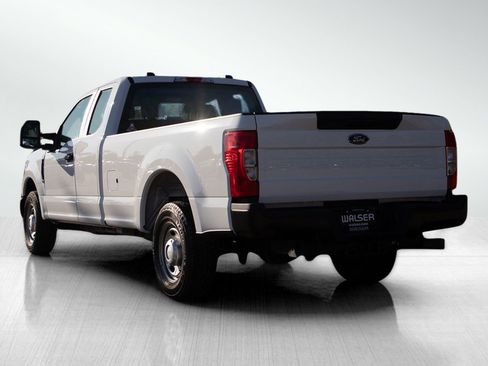 Used 2021 Ford F250 XL w/ Power Equipment Group RWD image 3