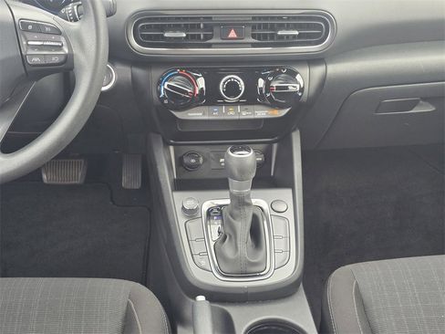 Used 2023 Hyundai Kona SEL image 17