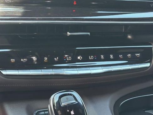 Used 2024 Cadillac Escalade Sport Platinum AWD/4WD image 34