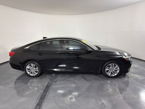 Used 2020 Honda Accord LX image 4