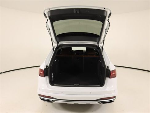 Certified 2022 Audi A4 2.0T allroad Premium Plus image 24