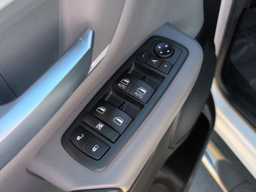 Used 2020 RAM 1500 Big Horn AWD/4WD image 23