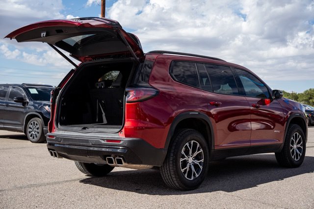 Used 2025 GMC Acadia AT4 AWD/4WD image 5