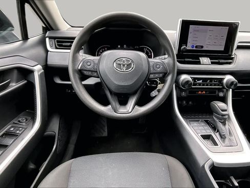 Used 2025 Toyota RAV4 LE AWD/4WD image 6