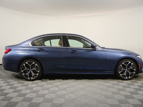 Certified 2025 BMW 330i Sedan image 2