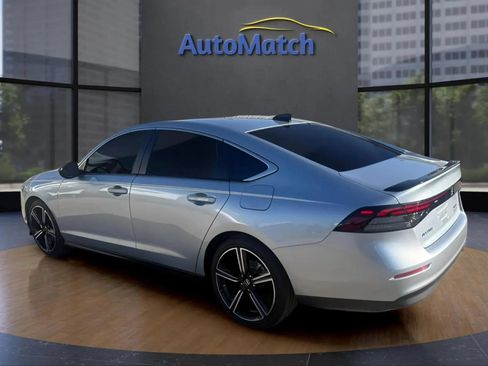 Used 2025 Honda Accord Sport image 7