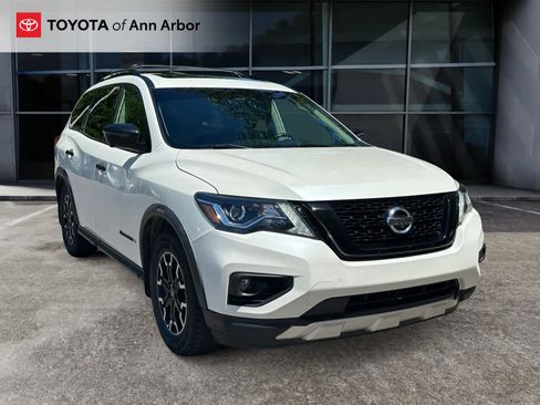Used 2020 Nissan Pathfinder SL AWD/4WD image 1