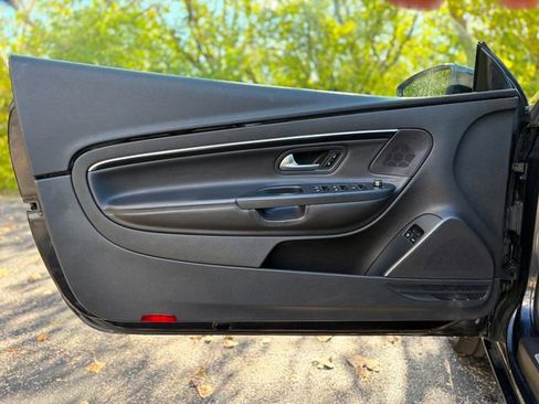 Used 2013 Volkswagen Eos FWD image 18