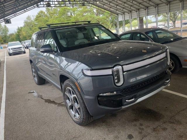 Used 2024 Rivian R1S Adventure Dual AWD/4WD image 24