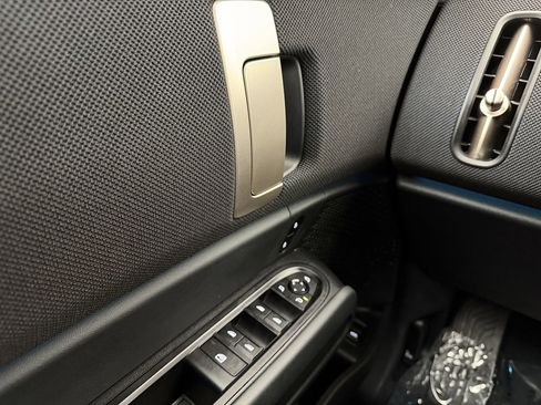 Used 2025 MINI Cooper Countryman S image 12