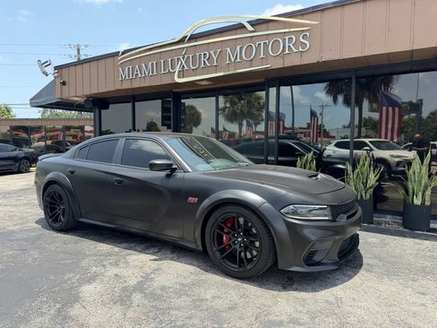 Used 2022 Dodge Charger Scat Pack RWD image 2