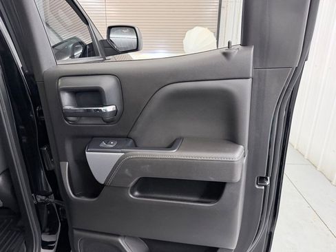 Used 2017 Chevrolet Silverado 1500 LT w/ Midnight Edition AWD/4WD image 32