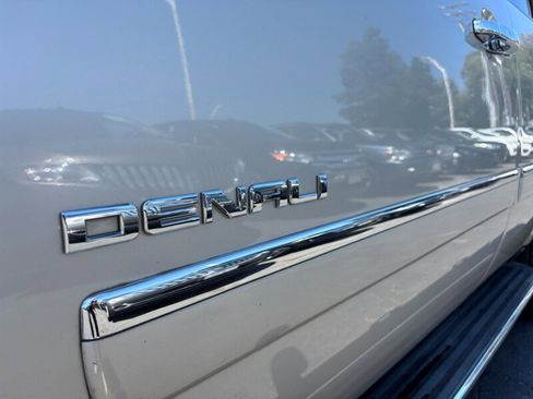 Used 2014 GMC Yukon Denali image 22