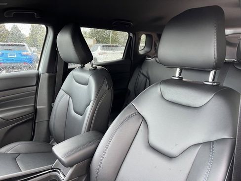 New 2026 Jeep Compass Limited image 8